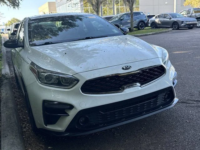 Used 2021 White Kia GT-Line image 1