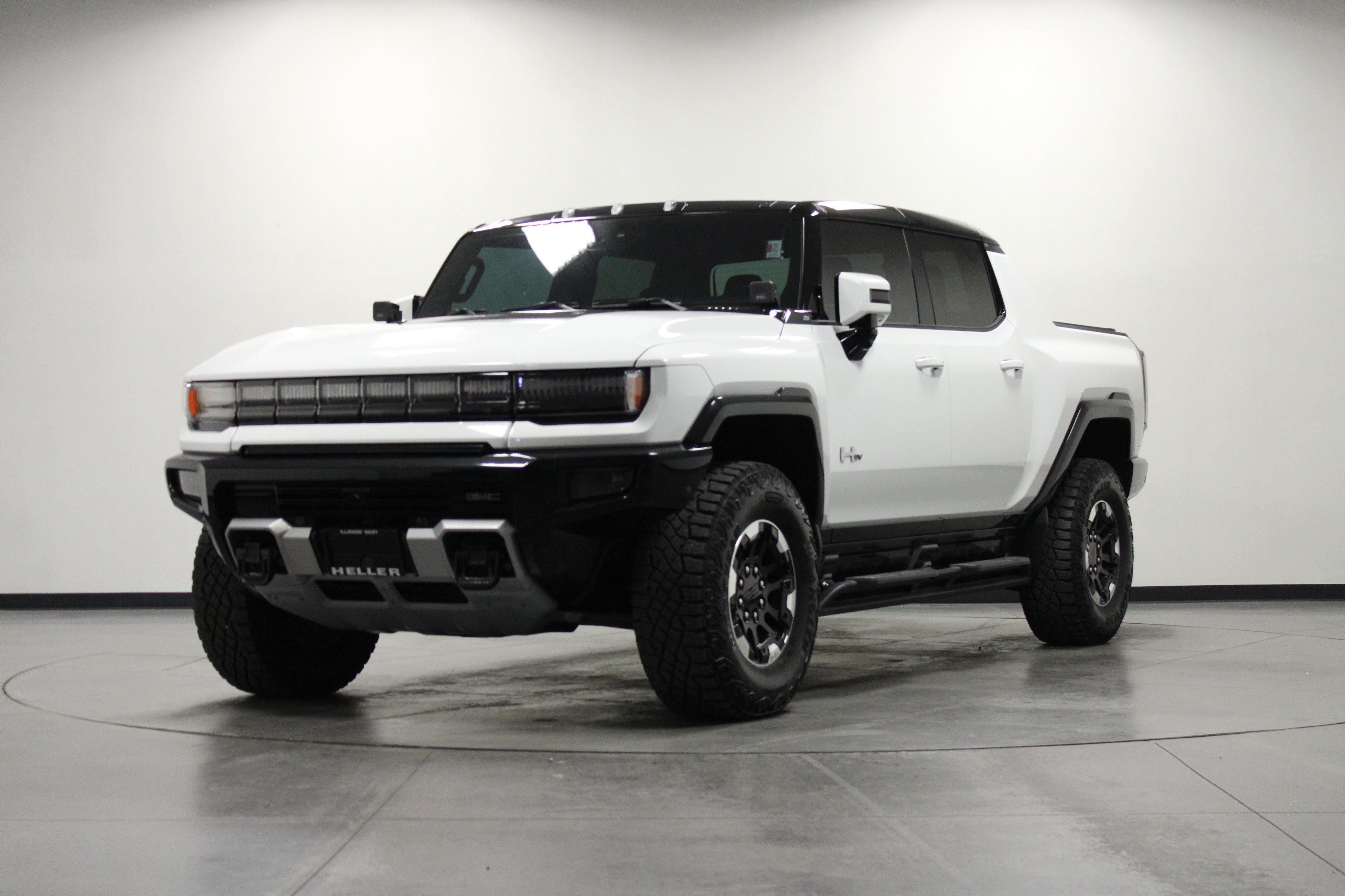 Used 2024 Interstellar White GMC 3X image 8