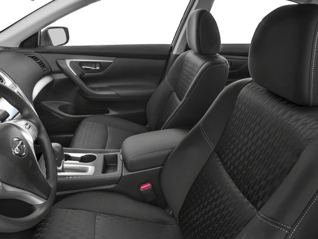 Used 2018 Super Black Clearcoat Nissan 2.5 S image 9