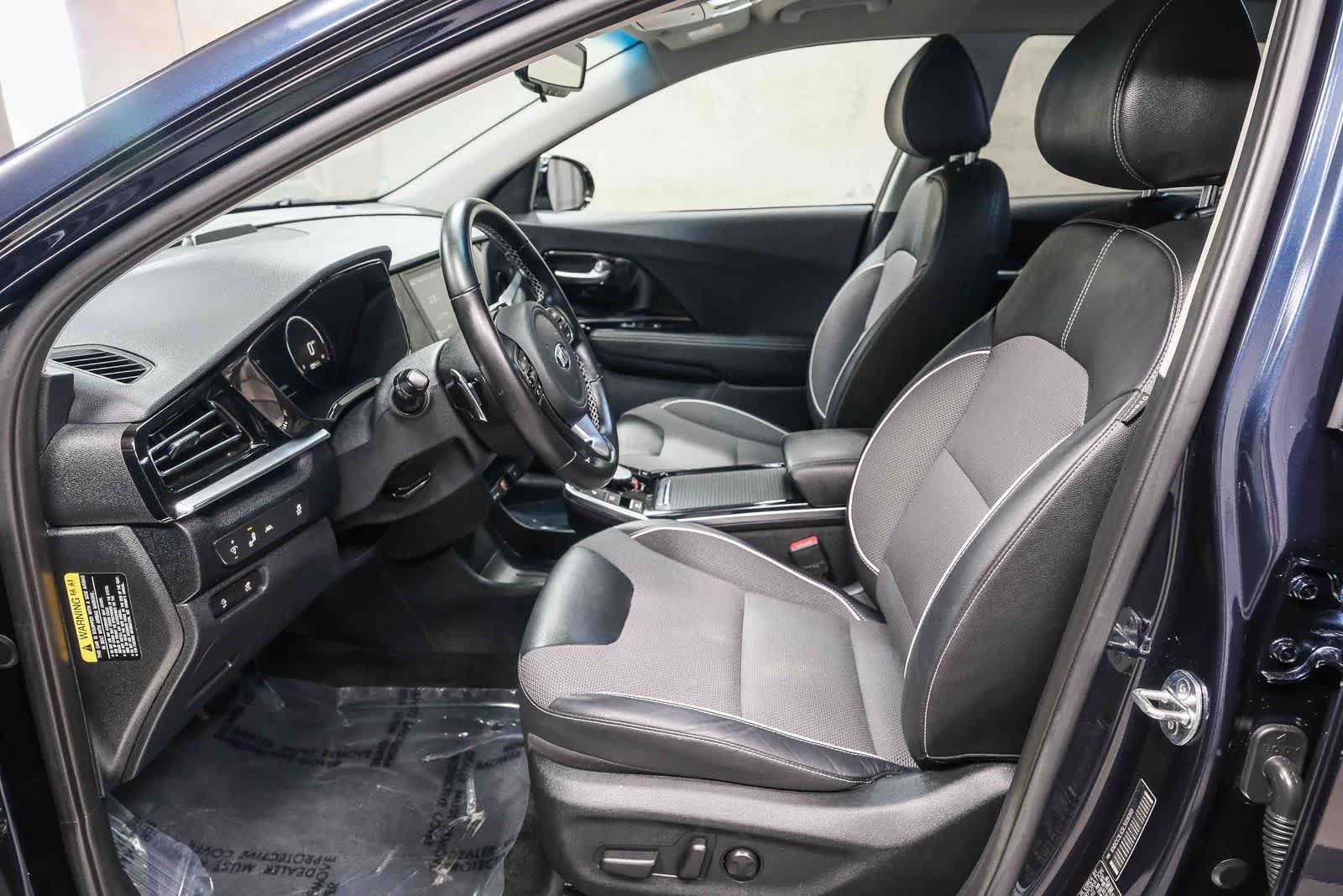 Used 2020 Gravity Blue Kia EX image 24
