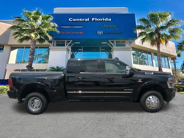 New 2026 Diamond Black Crystal Pearl-Coat Exterior Paint RAM Limited image 4