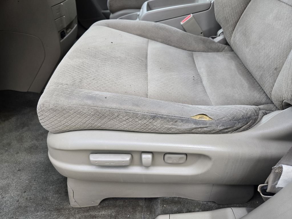 Used 2016 White Honda EX image 17