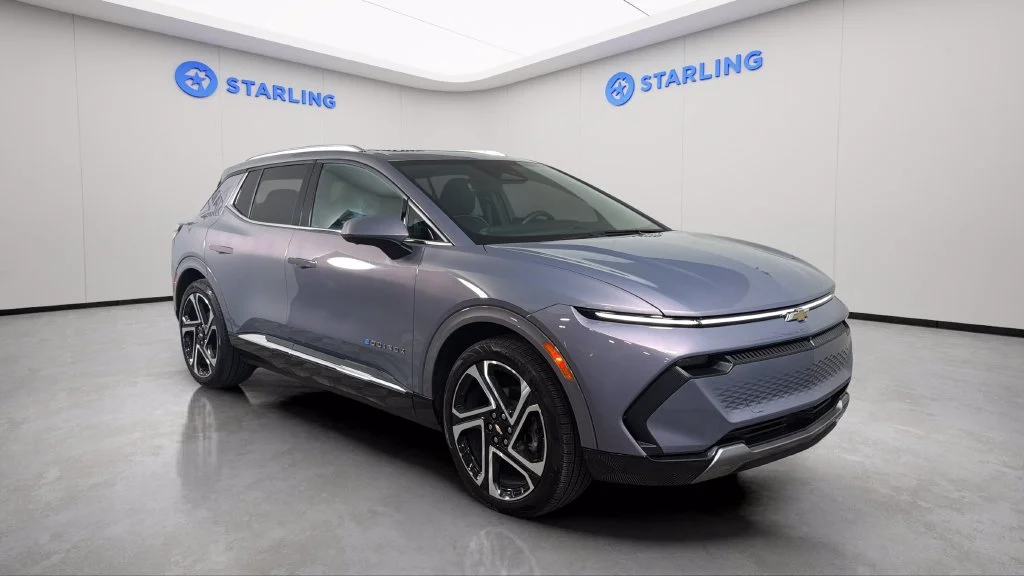 Certified Used 2025 Galaxy Gray Metallic Chevrolet LT image 14