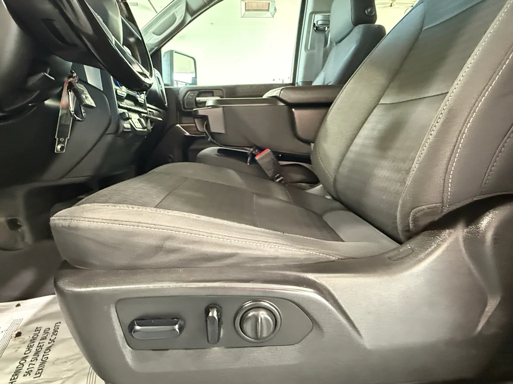 Used 2023 Summit White Chevrolet LT image 13