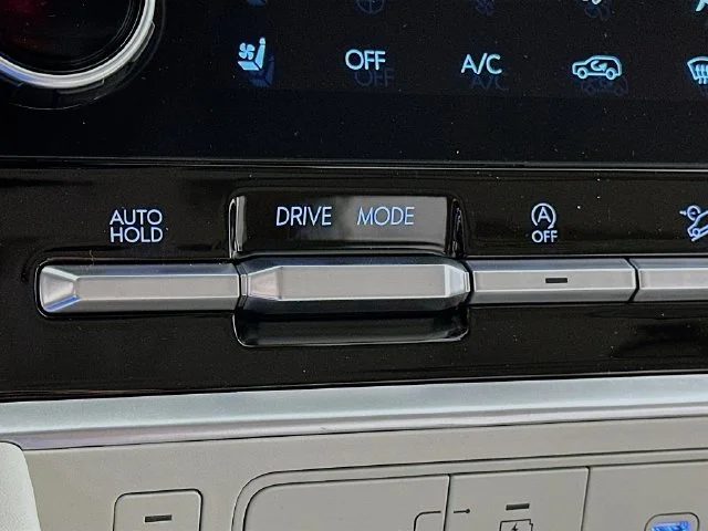 New 2025 Hyundai SANTA FE Calligraphy
