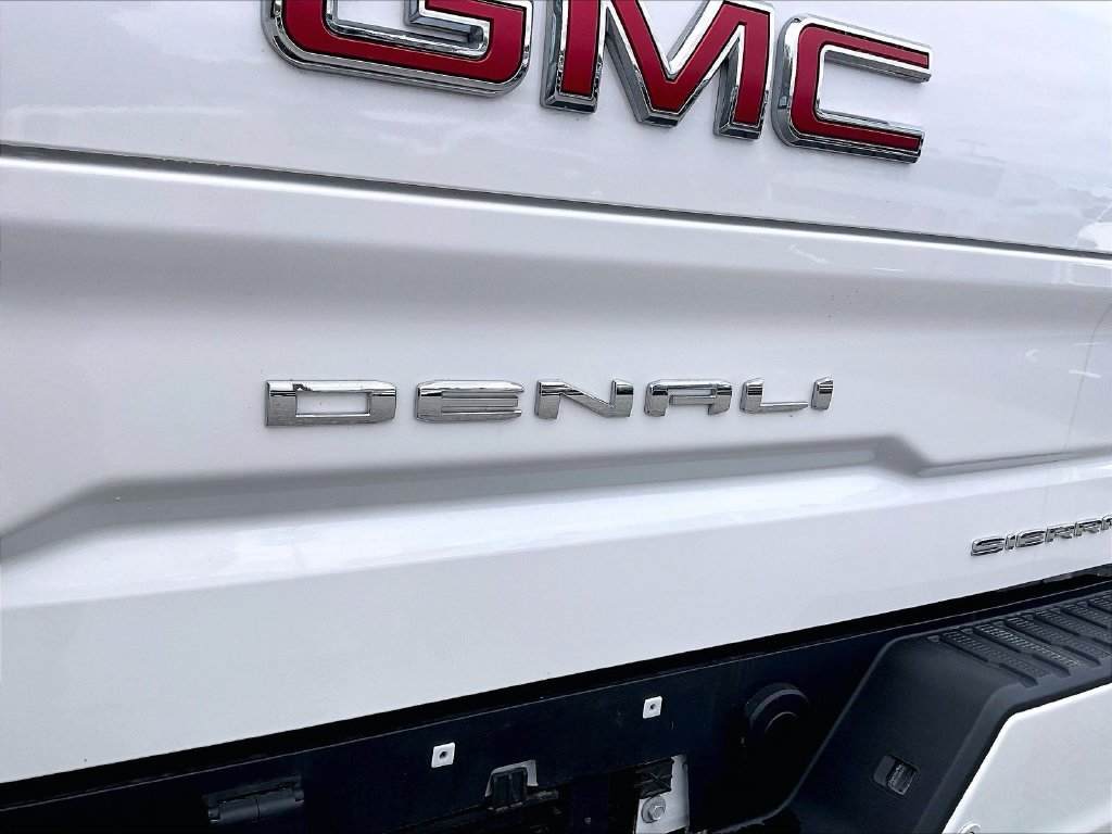 Used 2024 White Frost GMC Denali image 28