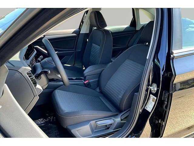 New 2026 Deep Black Pearl Volkswagen 1.5T S image 20