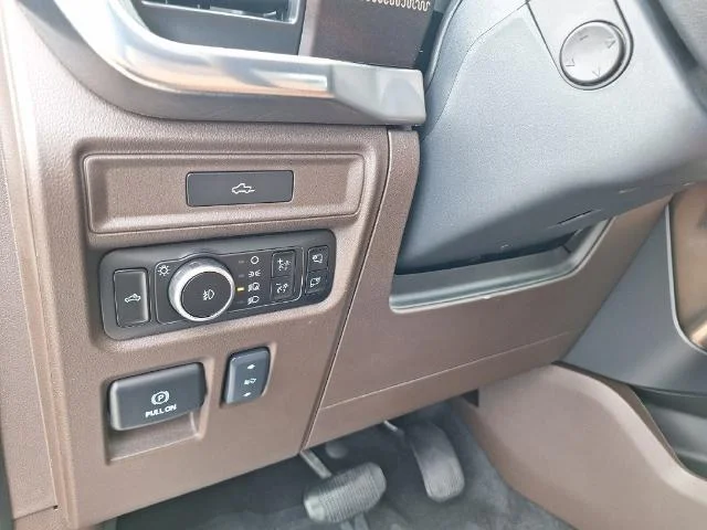 New 2026 Agate Black Metallic Ford King Ranch® image 49