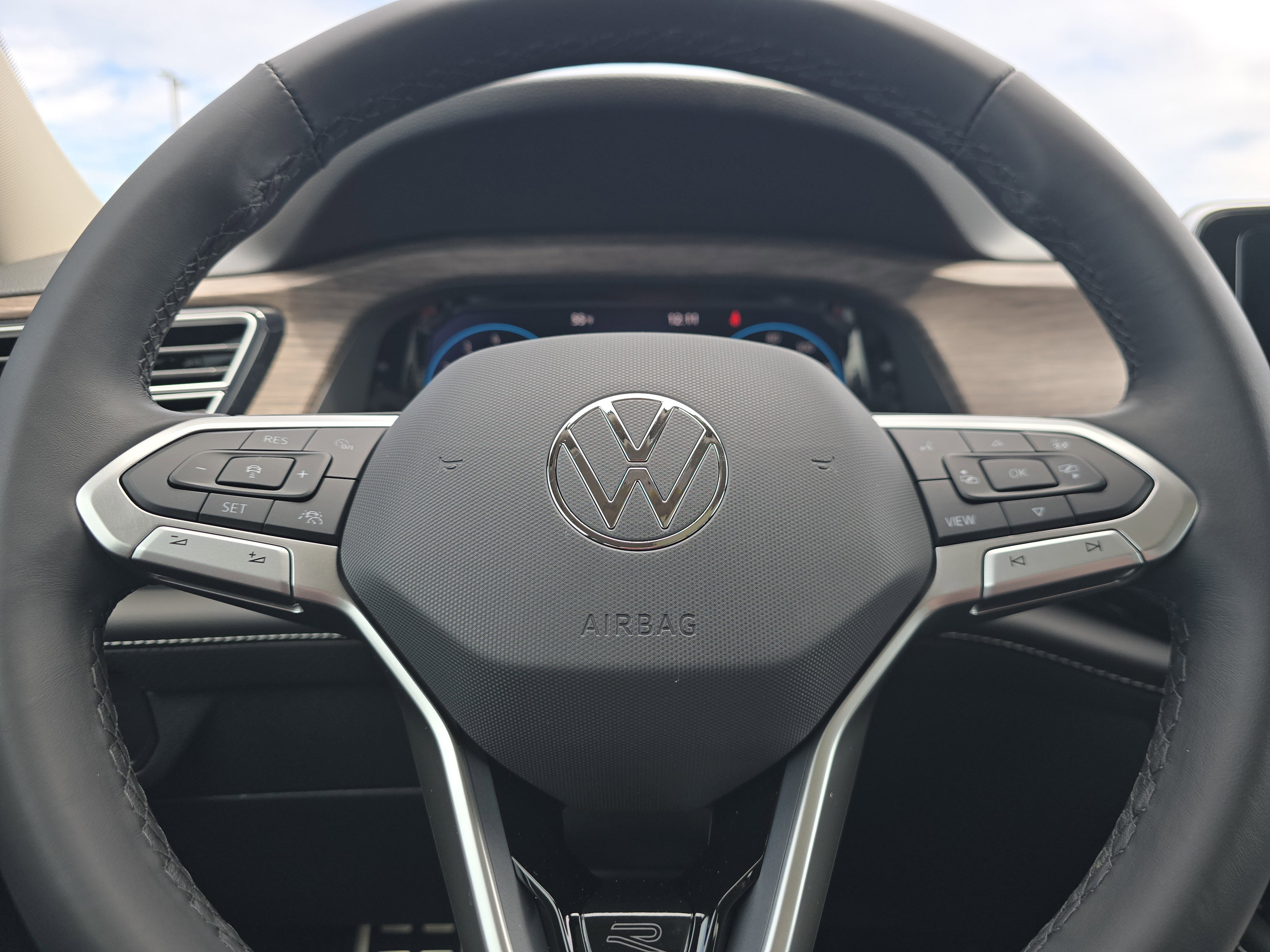New 2026 Deep Black Pearl Volkswagen 2.0T SEL Premium R-Line image 23
