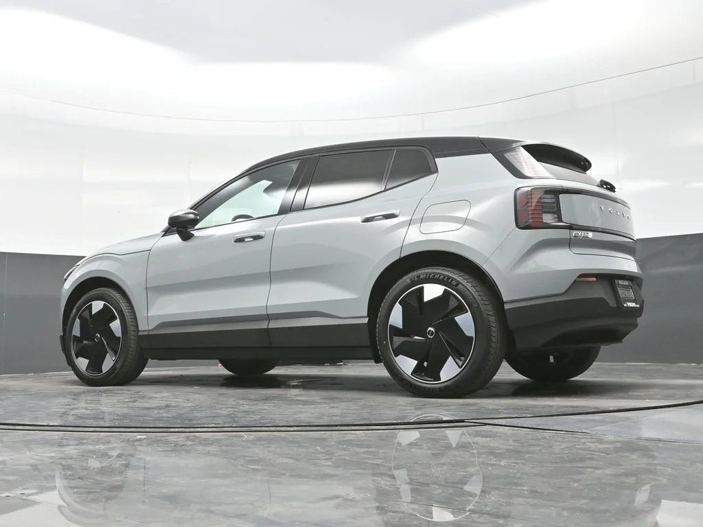 New 2026 Vapour Grey Volvo Twin Motor Performance Plus image 43