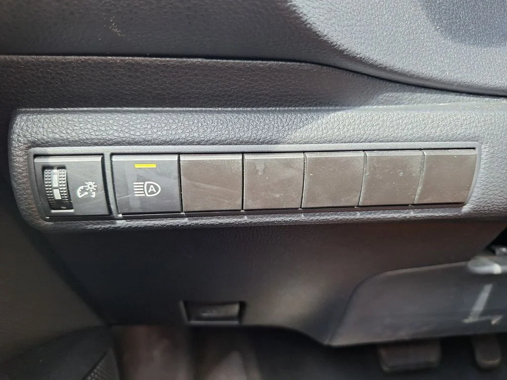 2024 Toyota Corolla LE - Photo 12