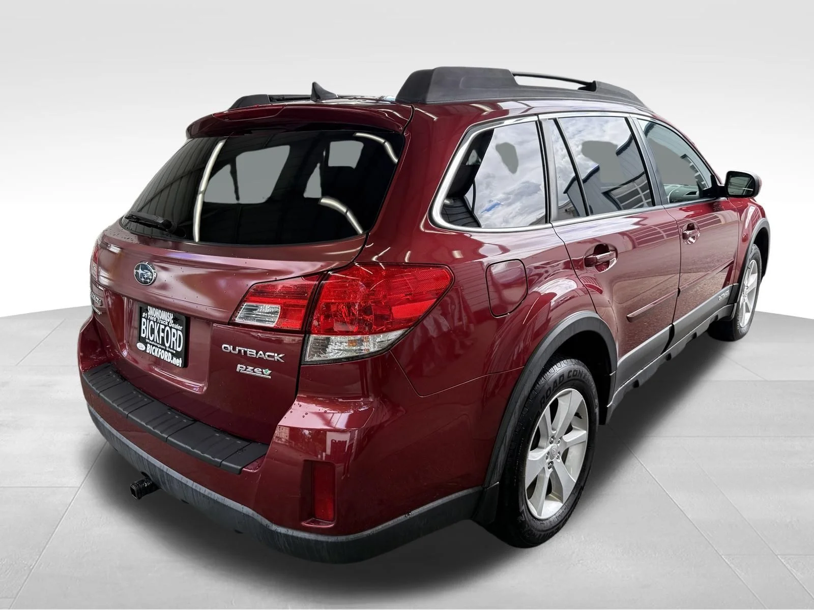 Used 2014 Red Subaru 2.5i Premium image 5