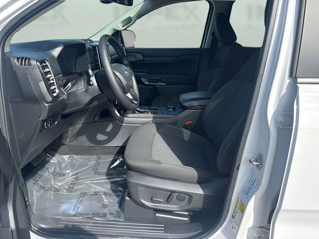 Used 2024 White Ford XLT image 9