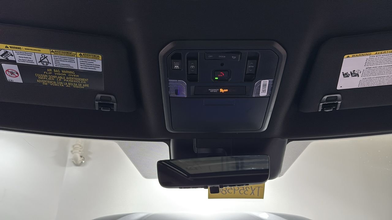 2026 Toyota Tundra Limited - Photo 11