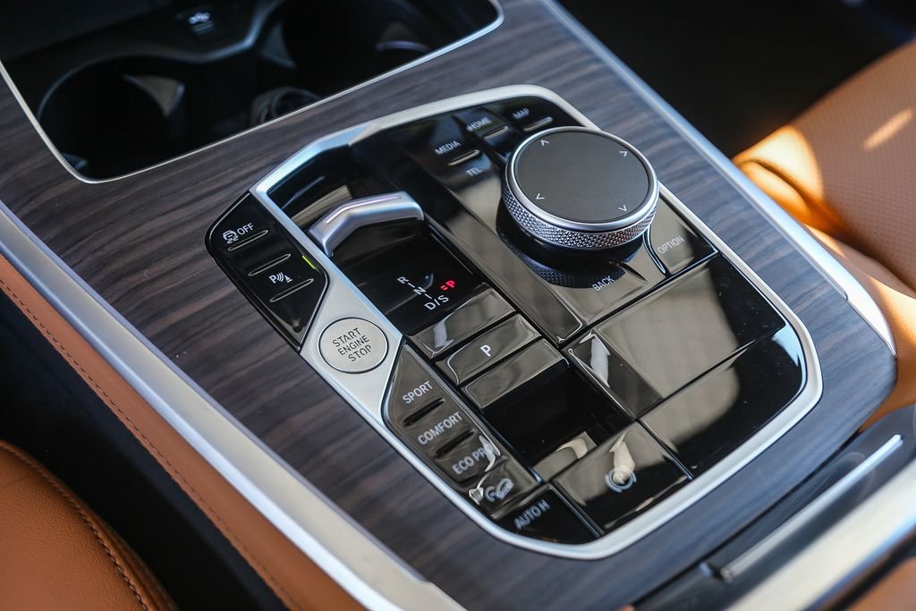 New 2026 Black Sapphire Metallic BMW xDrive40i image 15