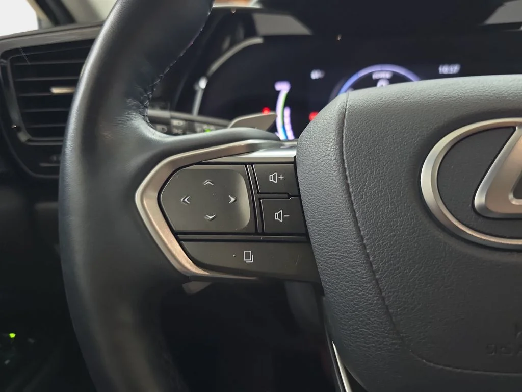 Used 2022 White Lexus 450h+ Luxury image 20