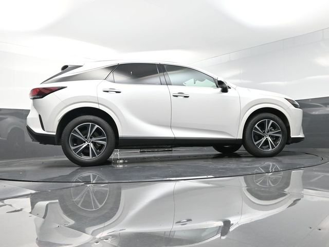 Used 2024 White Lexus 350 image 51