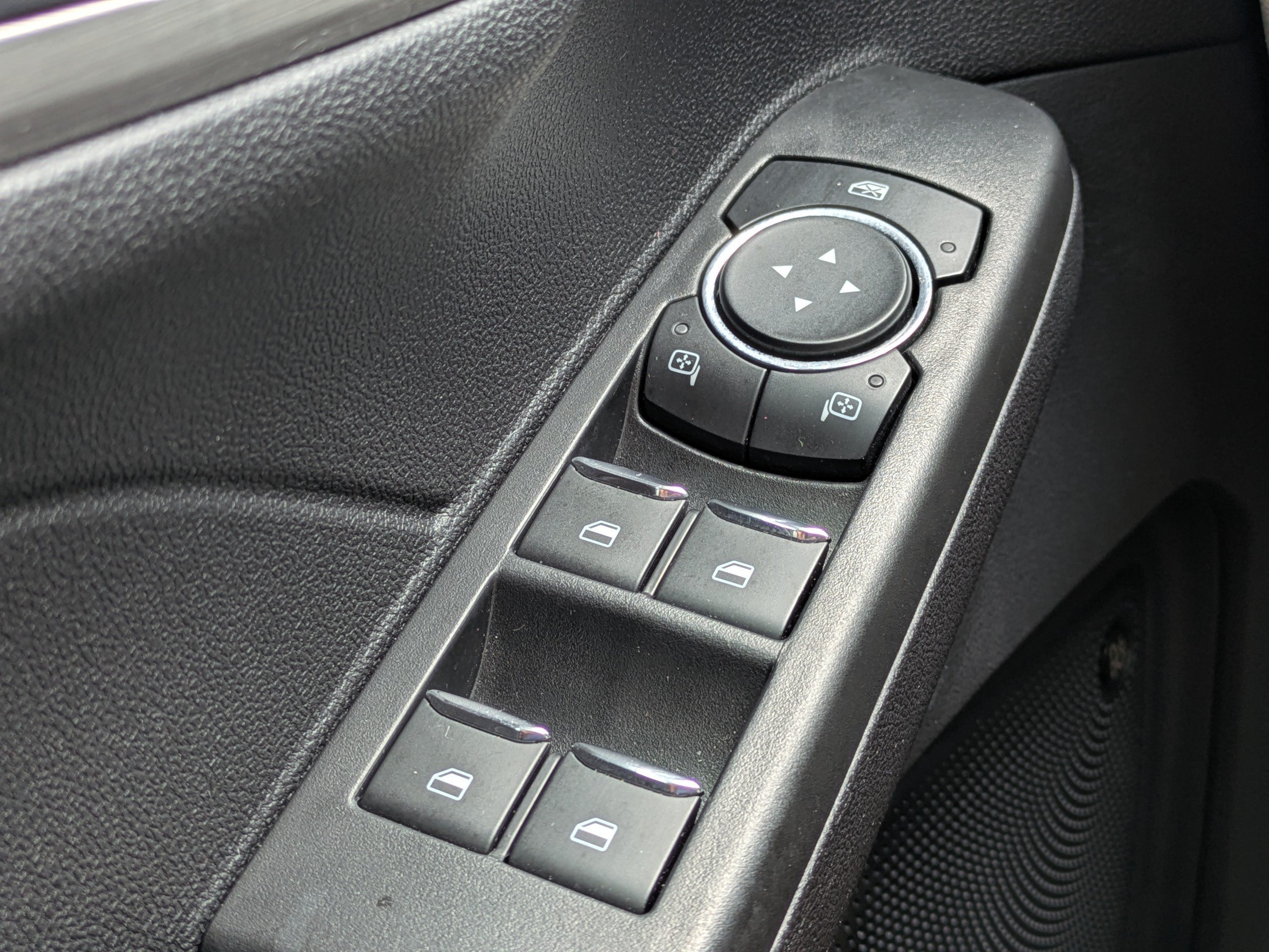 2021 Ford Escape Titanium - Photo 25