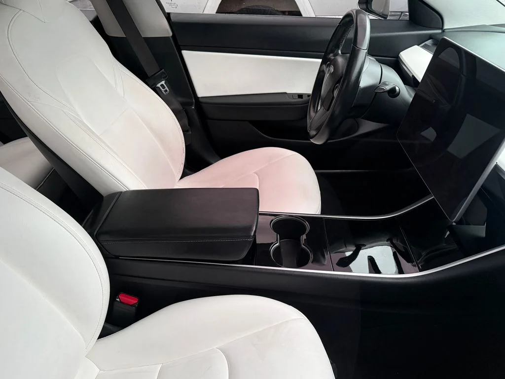 Used 2018 White Tesla Long Range image 3