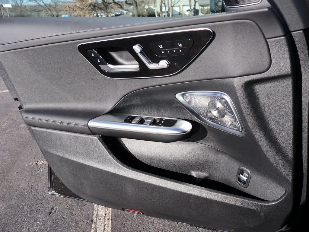 Used 2026 Obsidian Black Metallic Mercedes-Benz C 300 image 38