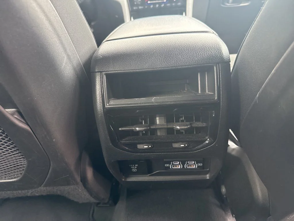 Used 2024 Red Jeep Altitude image 19
