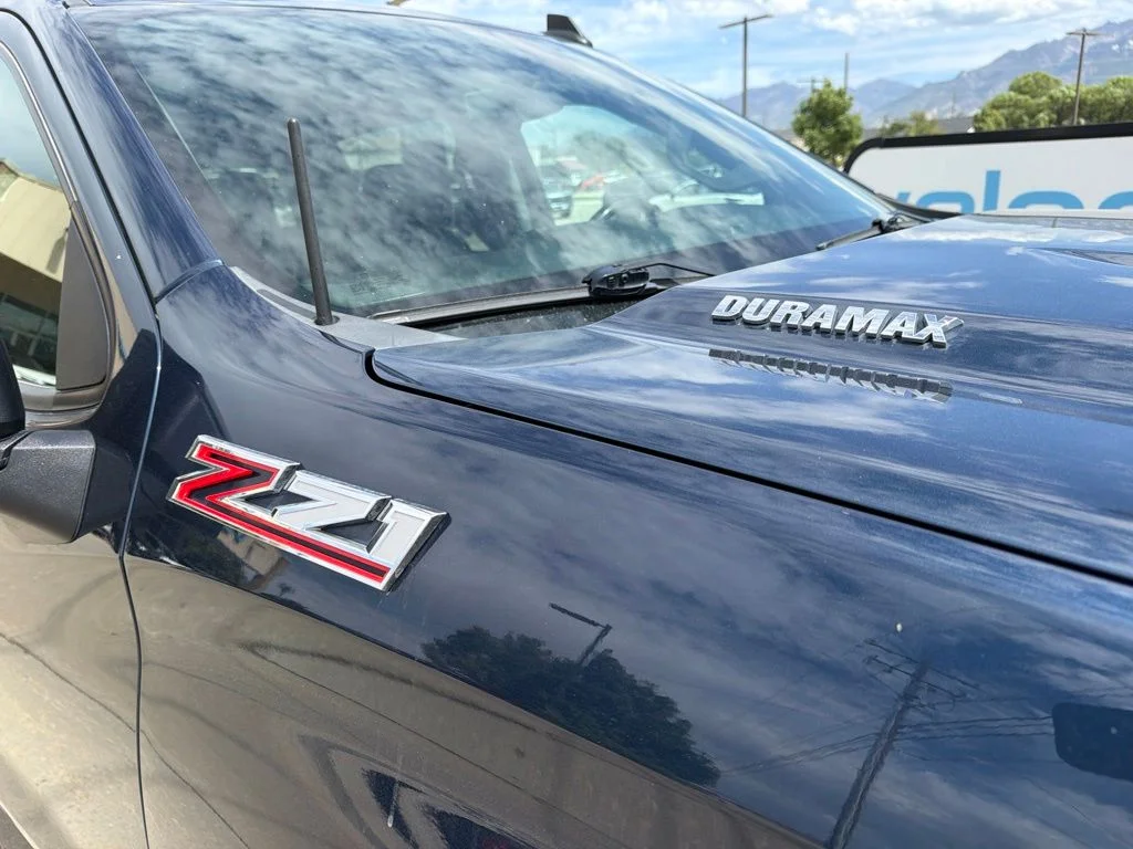 Used 2021 Blue Chevrolet RST image 9