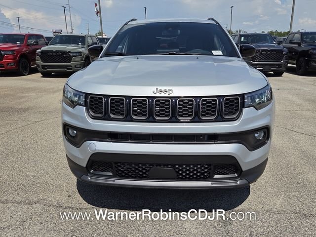 New 2026 Silver Zynith Metallic Clear-Coat Exterior Paint Jeep Latitude image 2