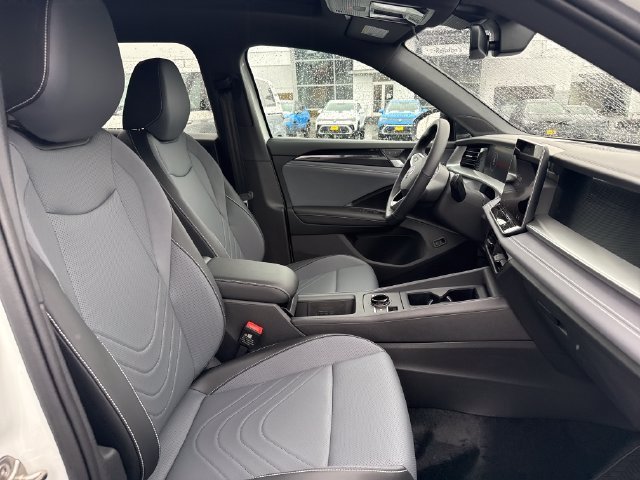 New 2026 Opal White Pearl Volkswagen SE R-Line Black image 10