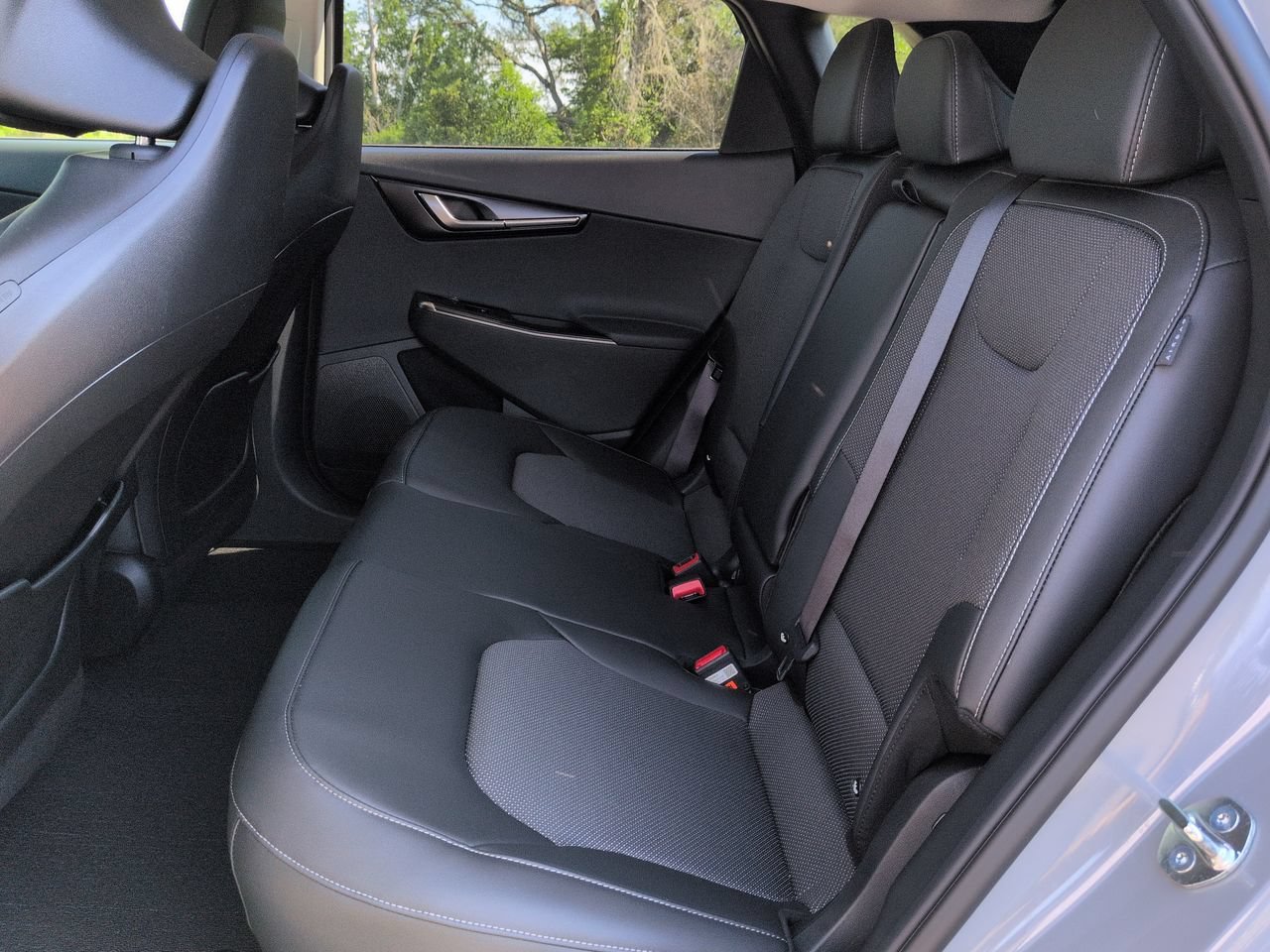 New 2026 Wolf Gray Kia Light Long Range image 15