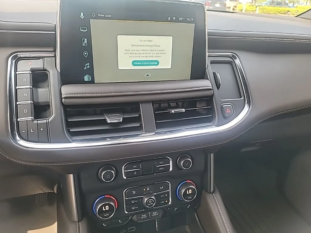 Used 2022 Gray Chevrolet Z71 image 14