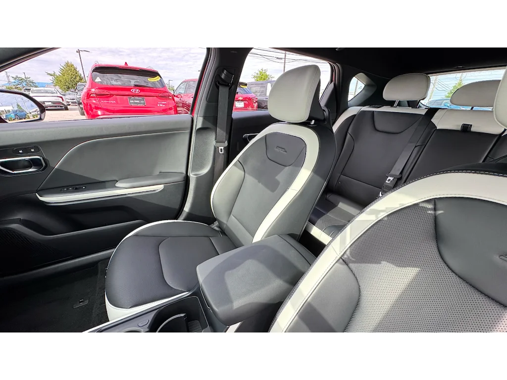 New 2026 Currant Red Kia GT-Line image 10