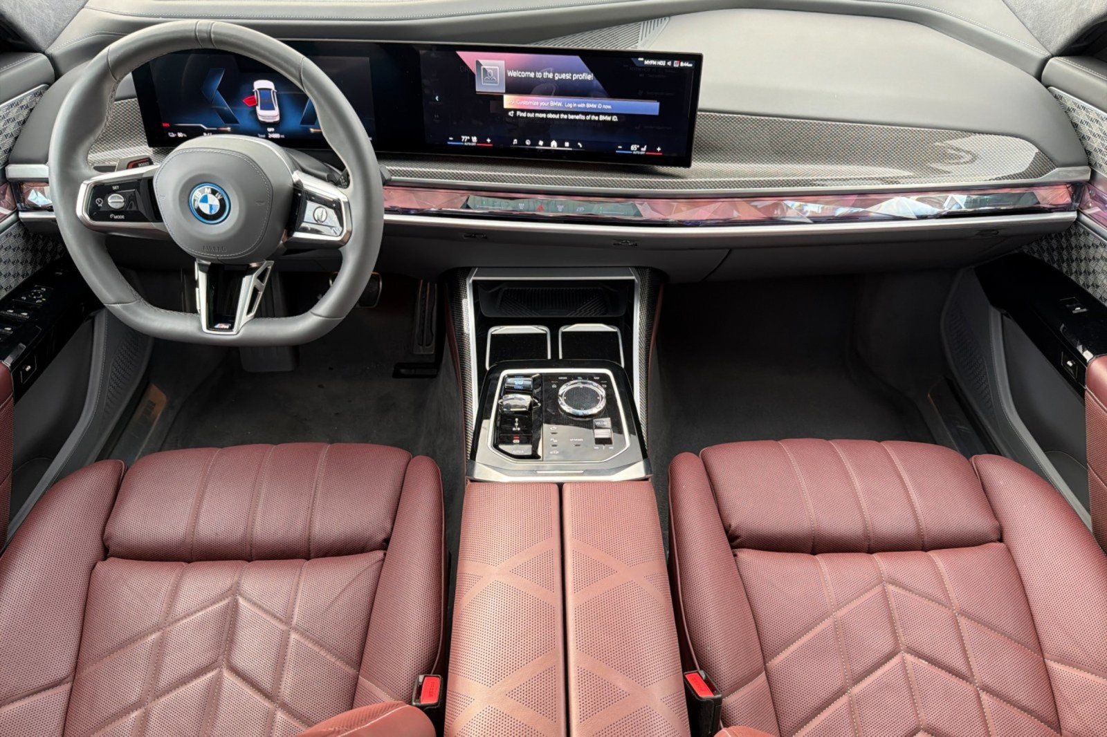 Used 2023 Alpine White BMW xDrive60 image 12