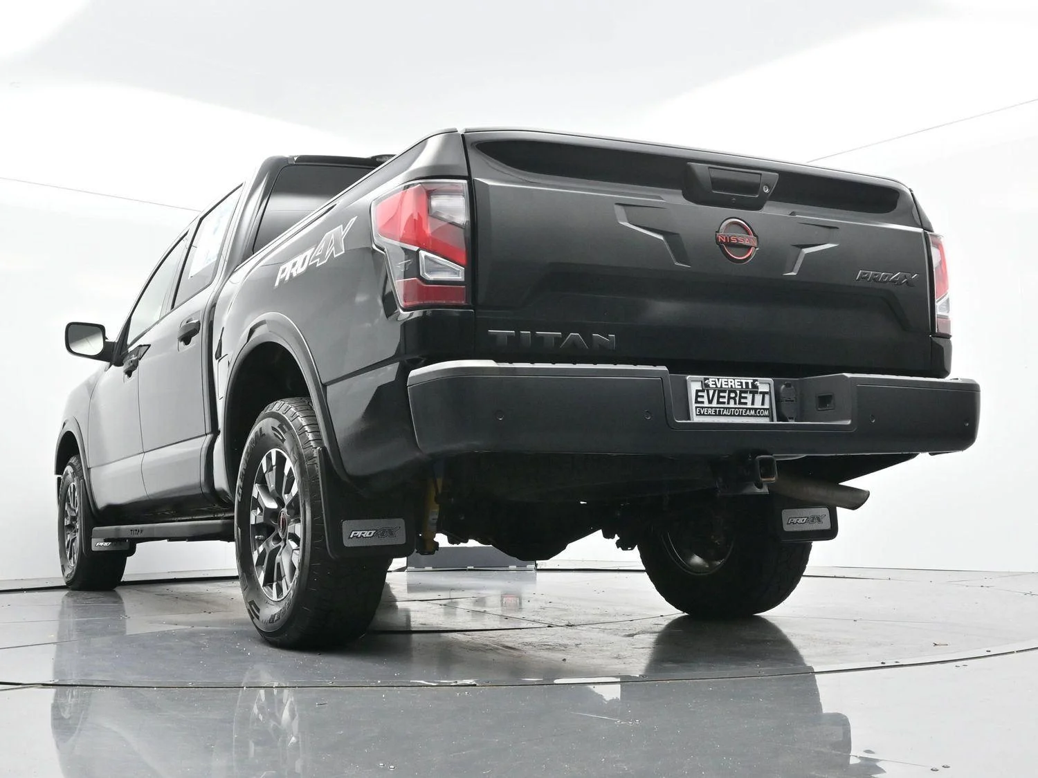 Used 2024 Super Black Nissan PRO-4X image 49