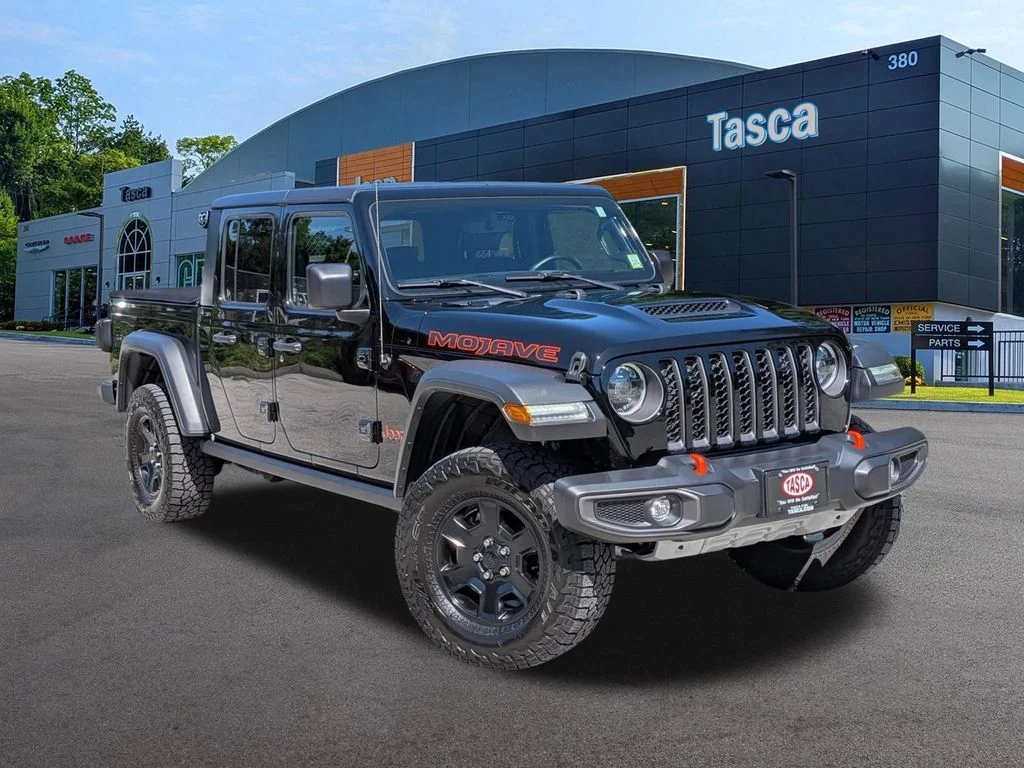 Used 2023 Black Jeep Mojave image 1