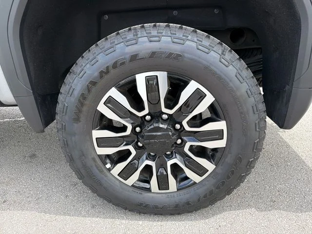 2026 GMC Sierra 2500HD Denali Ultimate - Photo 25