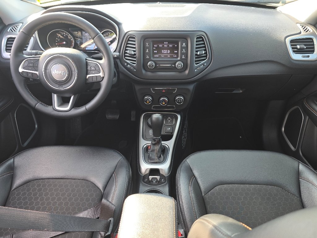 Used 2017 White Clear Coat Jeep Latitude image 2