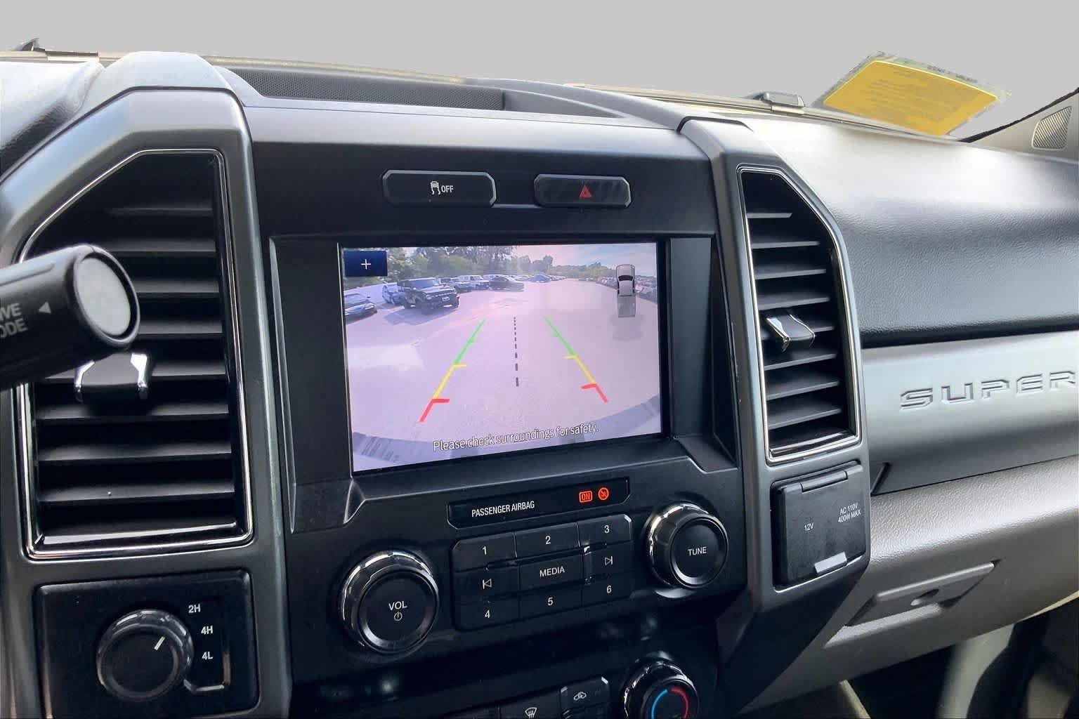 Certified Used 2022 Oxford White Ford XLT image 29