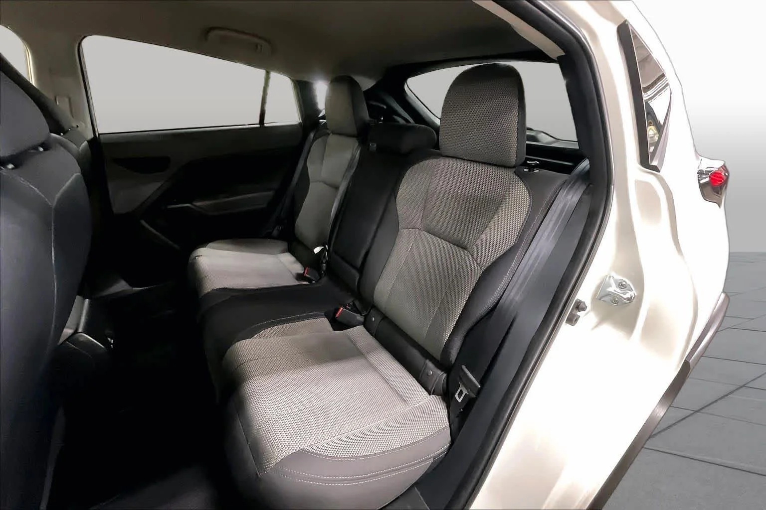 Used 2024 Crystal White Pearl Subaru Premium image 20