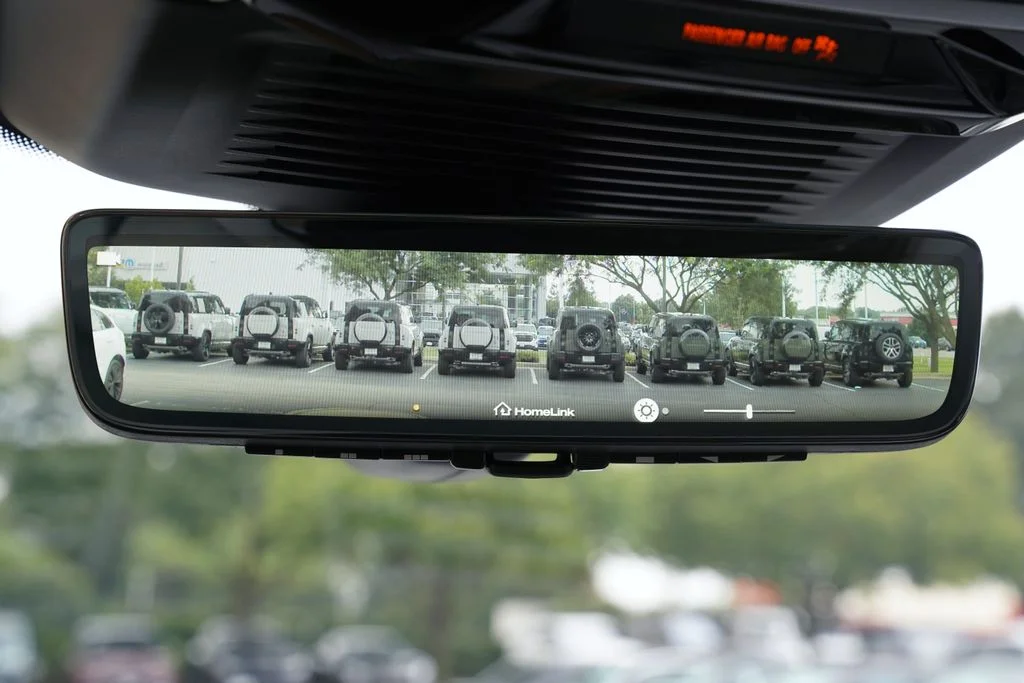 New 2026 Fuji White Land Rover Dynamic SE image 20