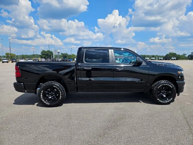 New 2026 Diamond Black Crystal Pearl-Coat Exterior Paint RAM Warlock image 6