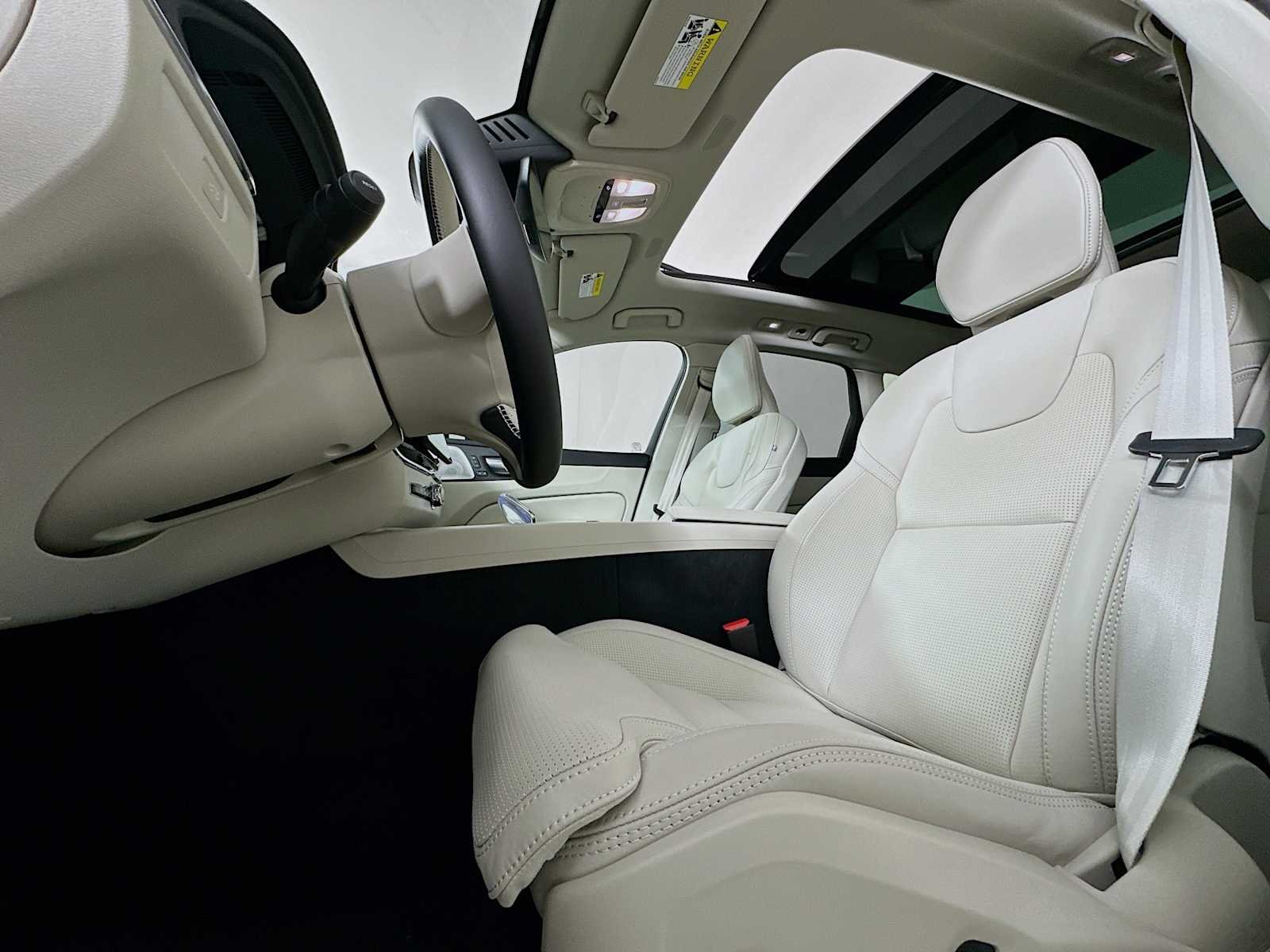 New 2026 Crystal White Volvo Ultra image 18