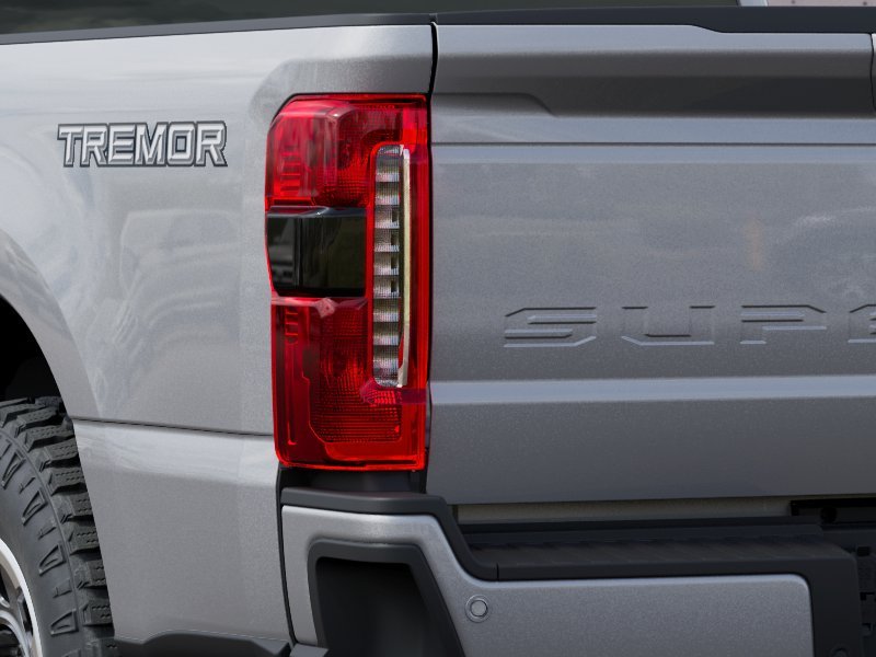 New 2027 Iconic Silver Metallic Ford F-250® XLT image 21