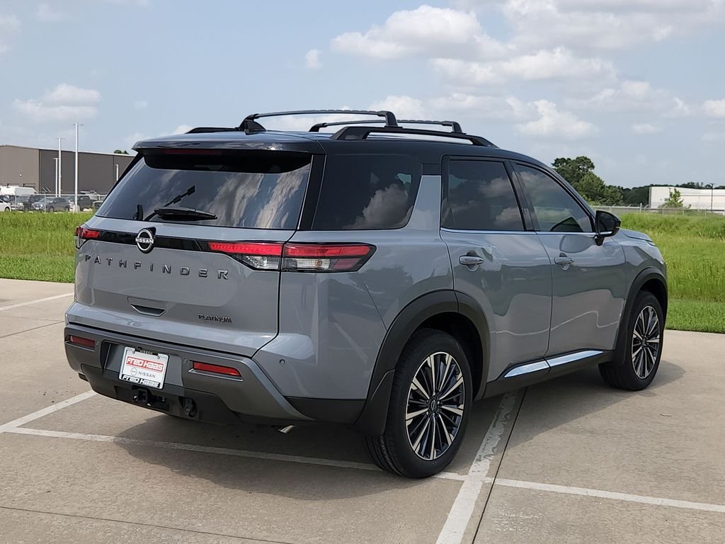 New 2026 Boulder Gray Pearl / Super Black Two-tone Nissan Platinum image 6