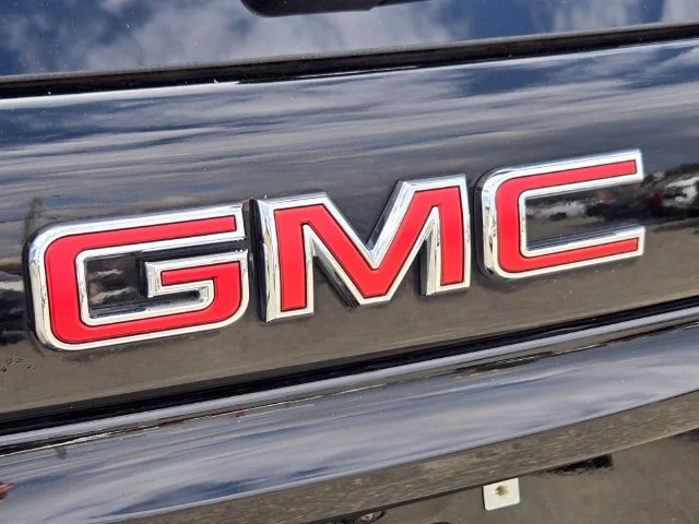 Used 2023 Black GMC SLE image 19