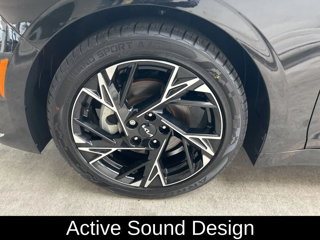Used 2025 Black Kia GT-Line image 16