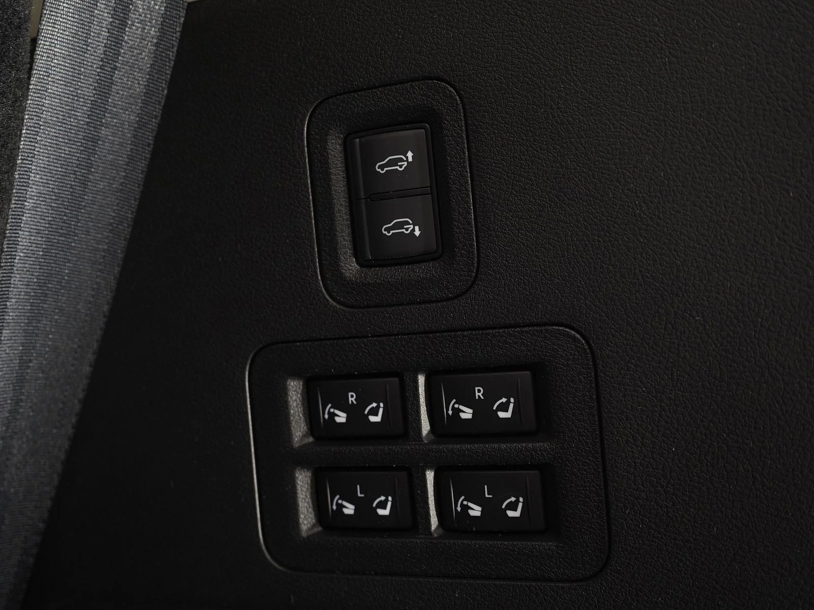 2025 INFINITI QX80 Luxe 4WD - Photo 11