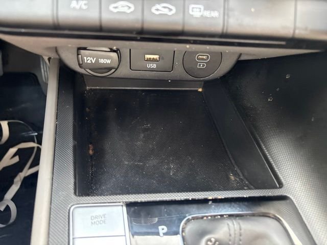 Certified Used 2024 Black Hyundai SE image 27