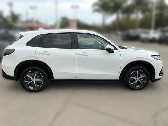 Certified Used 2024 Platinum White Pearl Honda EX-L image 6