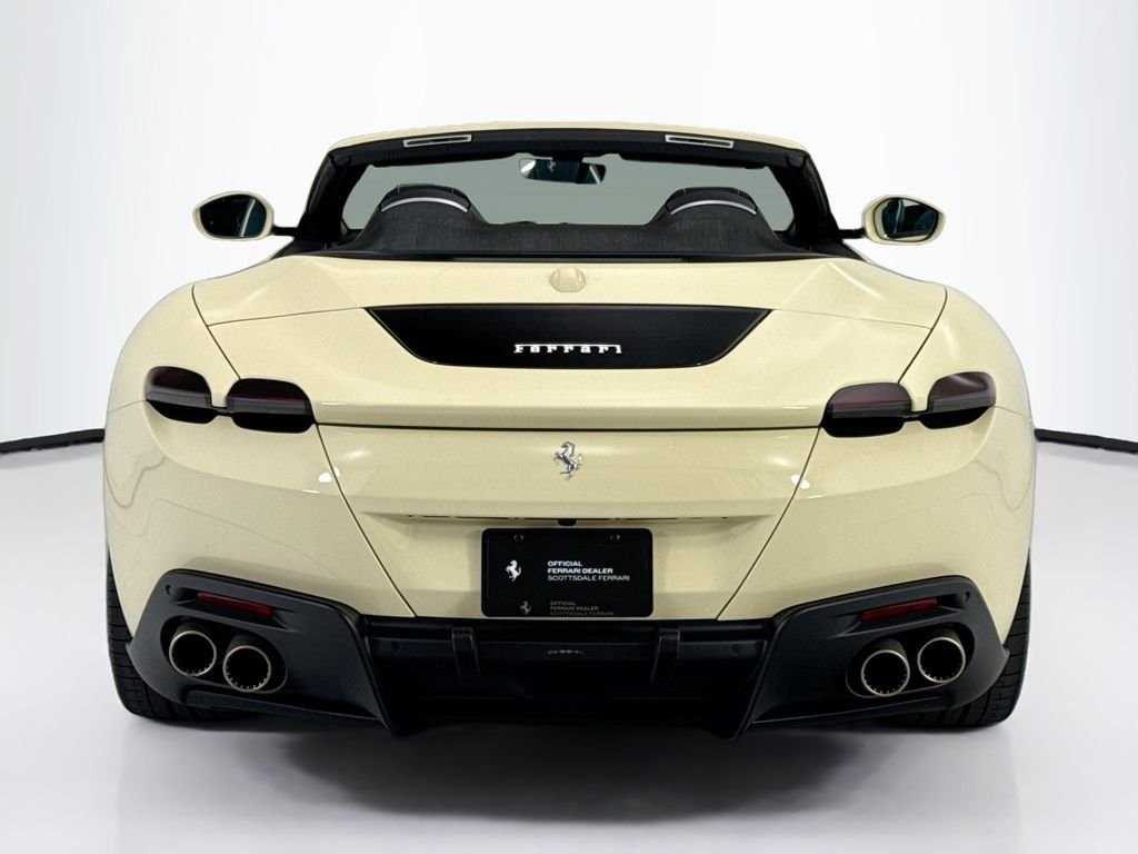 Used 2025  Ferrari Base image 6