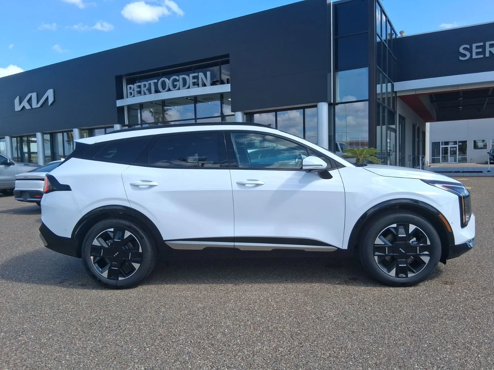 New 2026 White Kia SX-Prestige image 3